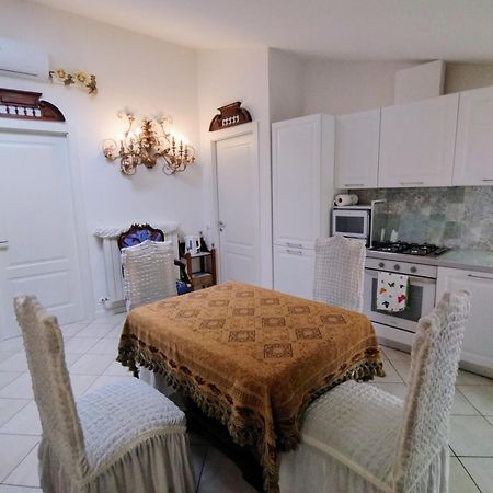Mansarda Di Masha Lägenhet Villongo SantʼAlessandro Exteriör bild